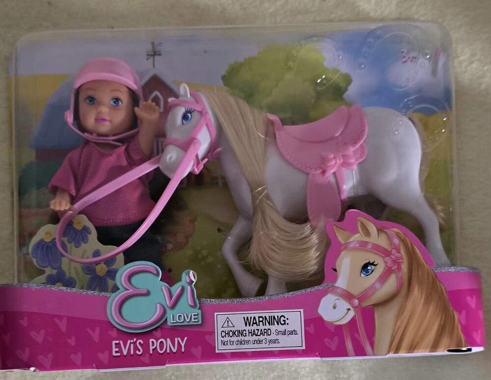 Copied - Copied - Simba Toys Evi Love Evi's Pony Playset Doll and Horse NIB